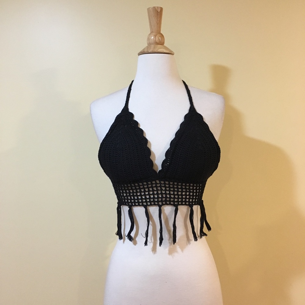 Crochet Knit Fringe Halter Crop Top - Picture 3 of 4